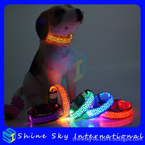 Alibaba China Crazy Selling Flashing Jeweled Dog Collar
